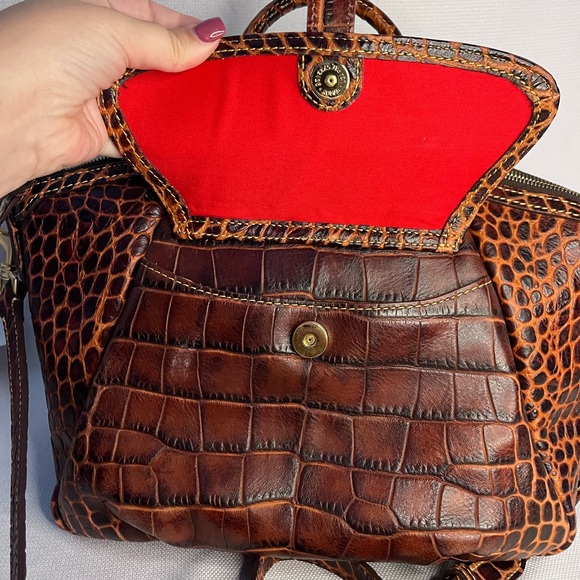 SOLD Dooney&Bourke Campbell Crocodile Embossed Brown Leather Satchel EUC - Picture 10 of 11